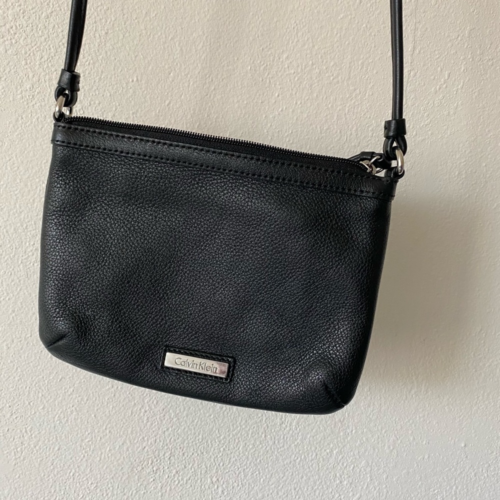 Calvin Klein leather crossbody, unisex